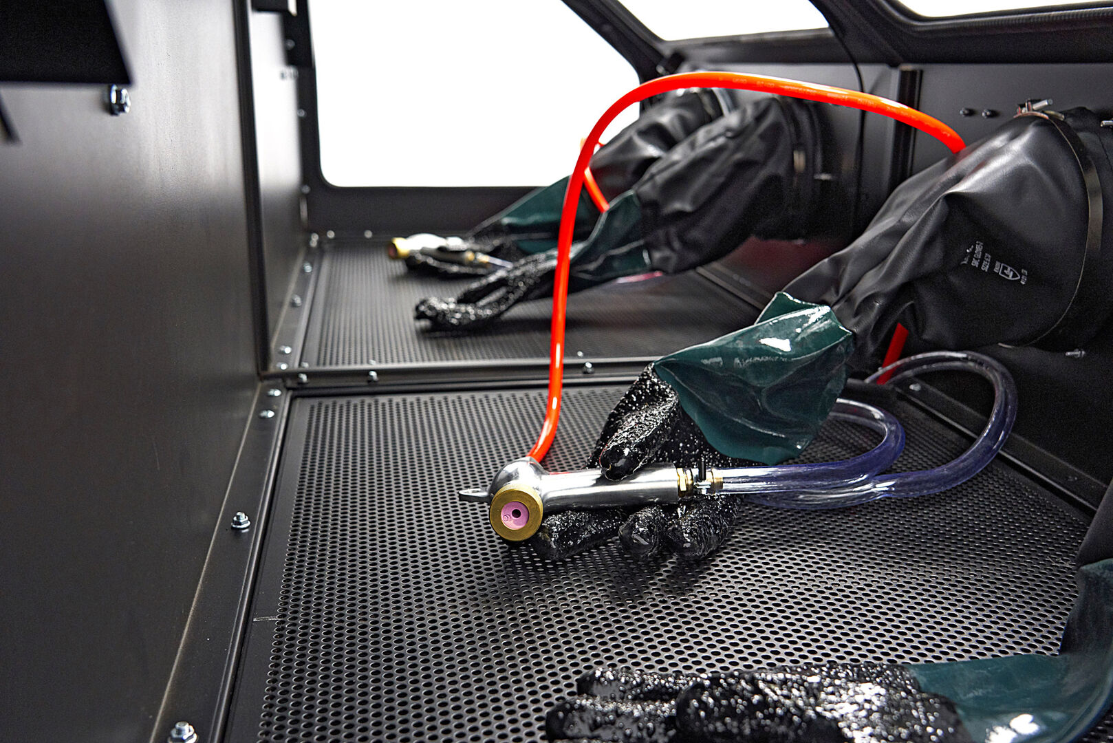 hbm-sbc-880-dubbele-straalcabine-met-2-afzuigers_15_nr9887W5ypDAUahlJE0