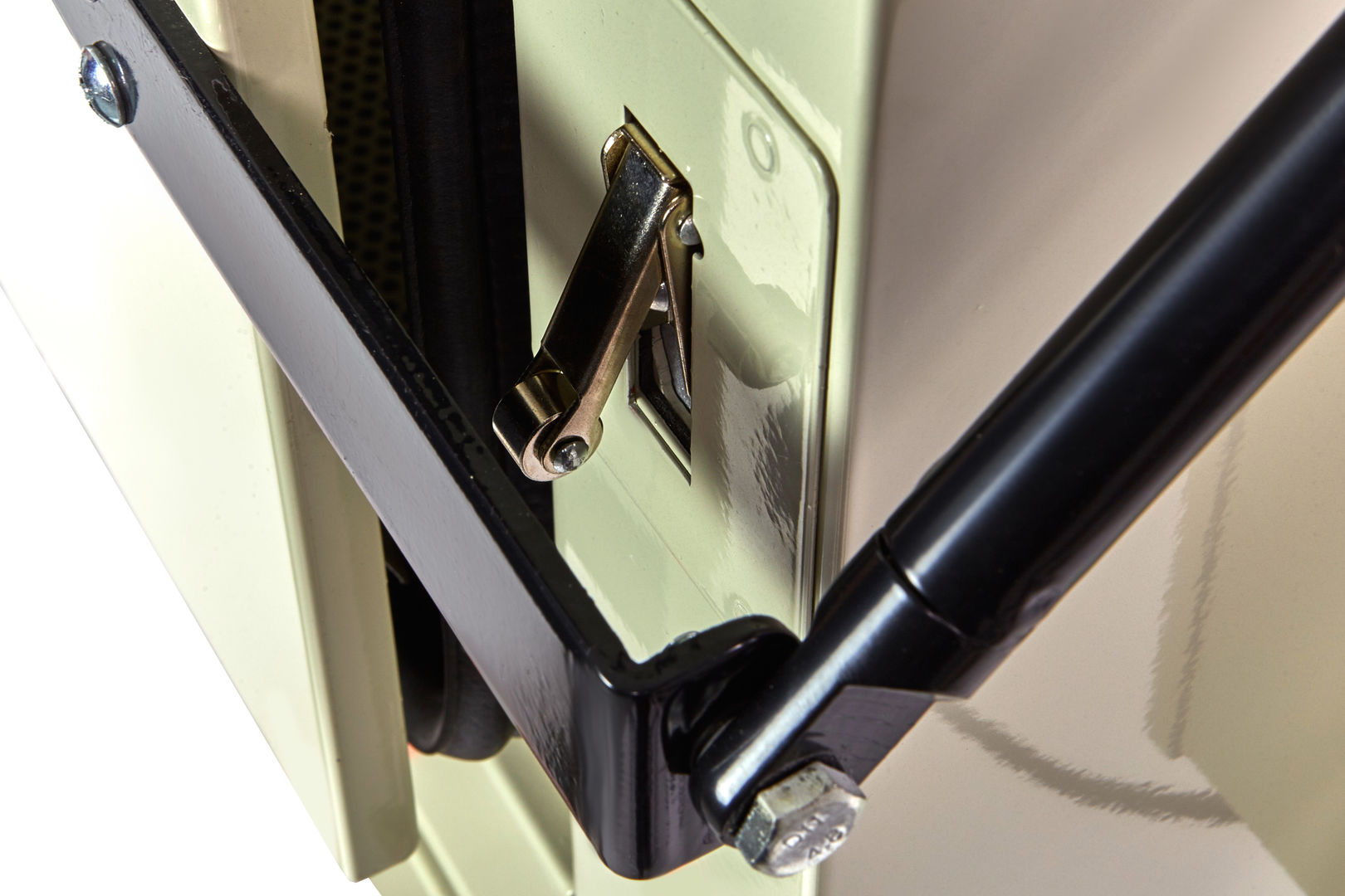 hbm-sbc-990-straalcabine-met-afzuiging_8jbQ8e40NgDW5n