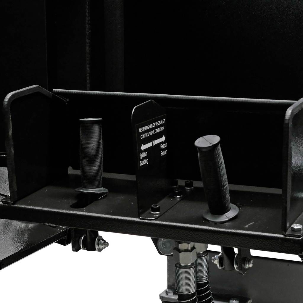 Houtklover-22-ton-met-benzinemotor-horizontaal4wUBwfLBcnn2mn