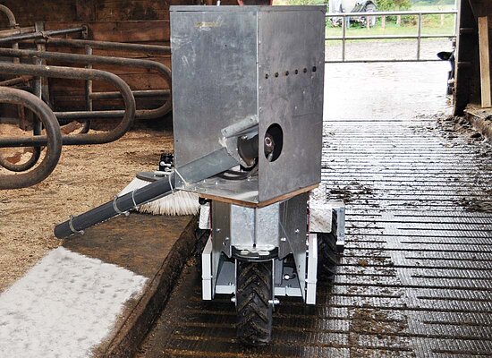 Kalk- / Futter-Einstreuvorrichtung Kalk- / Futter-Einstreuvorrichtung
