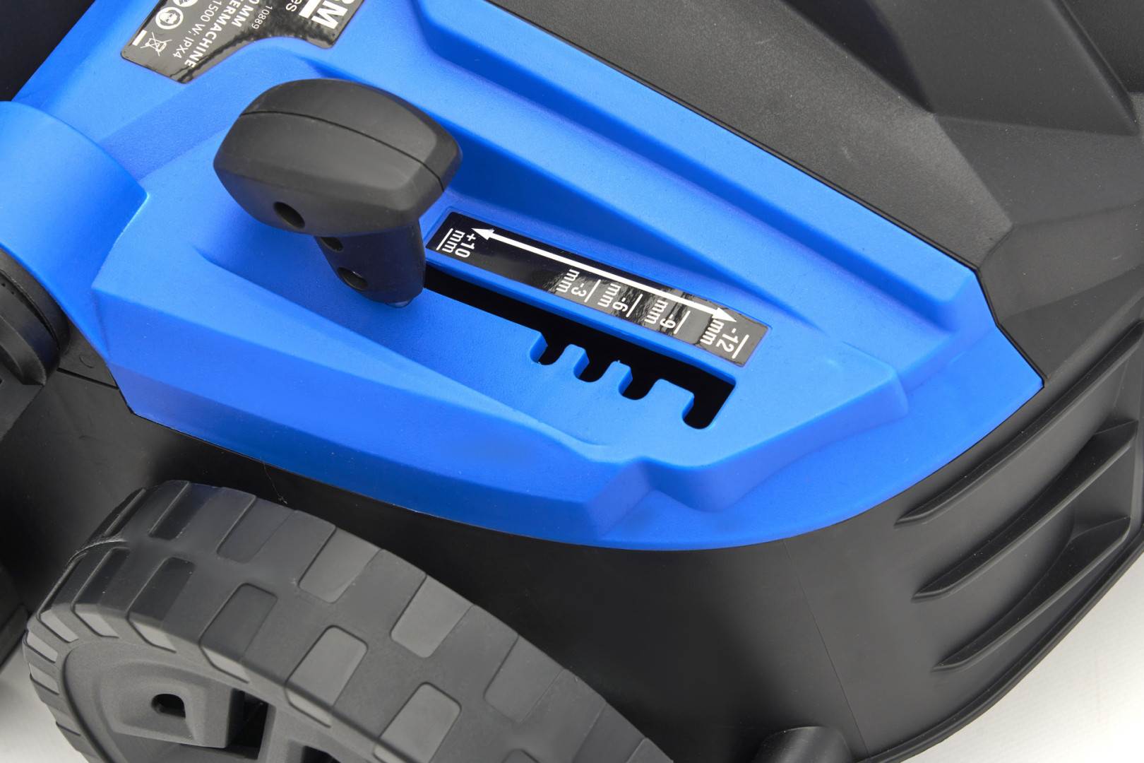 hbm-1500w-verticuteermachine-360-mm-inclusief-raker-1_7_nr10889mfSV2PtmaVrtg