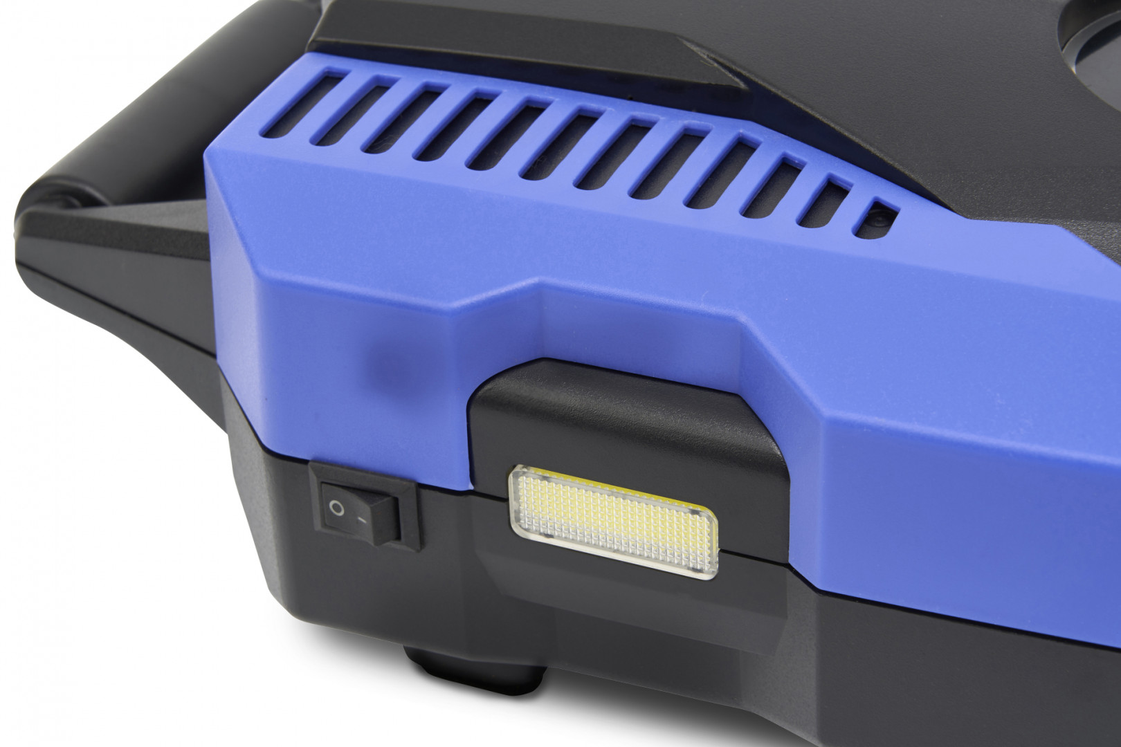 hbm-12-volt-digitale-compressor-set-in-opbergtas-inclusief-accessoires-set_5_nr10209GtUgiirvwHQAj