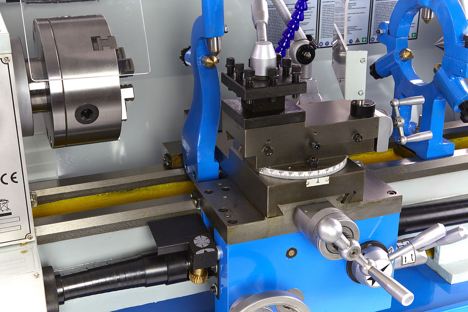 hbm-330-x-600-metaaldraaibank_7l0g59tjYYs3aQ