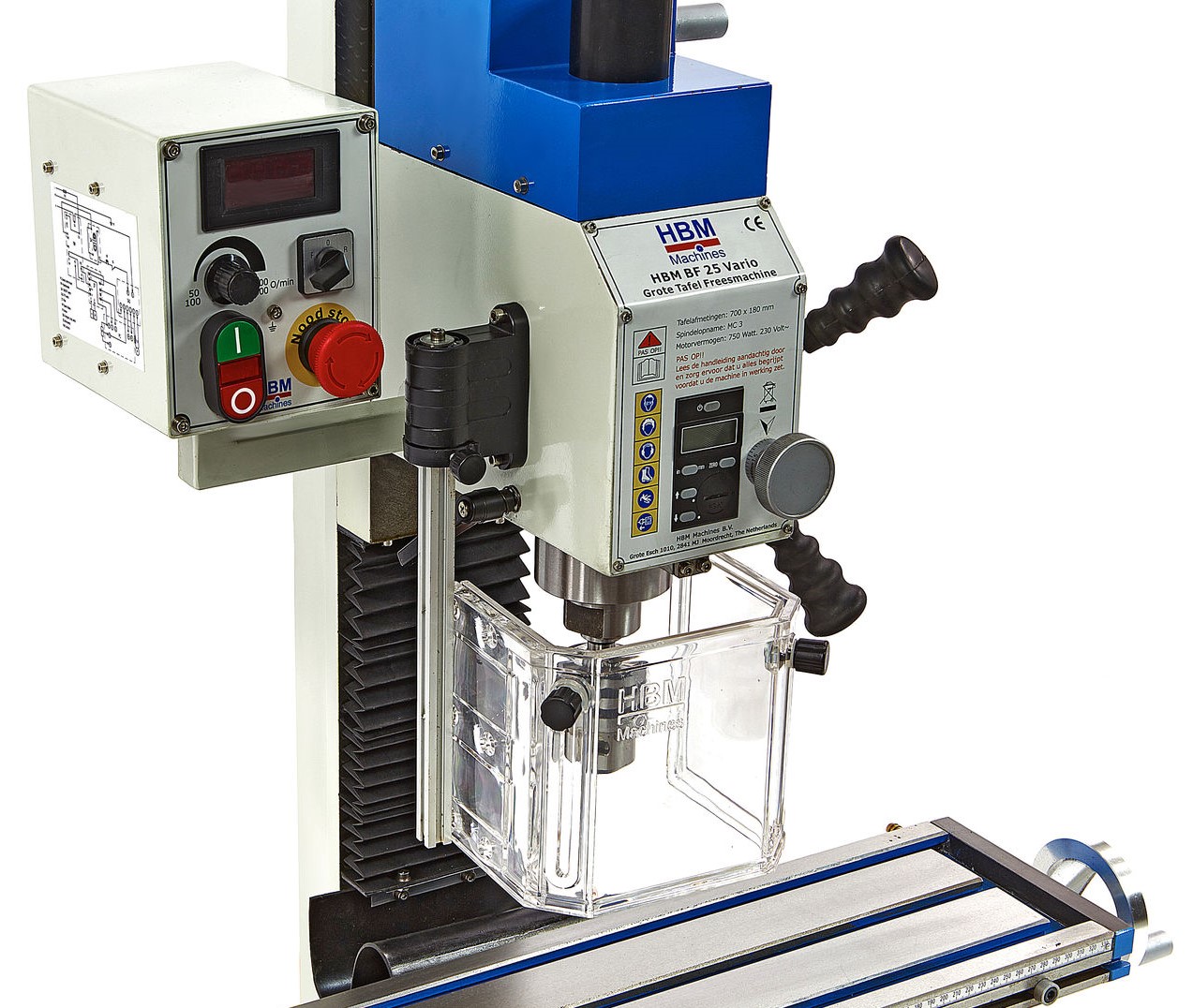 hbm-bf-25-freesmachine-grote-tafel_4AORc1UD52AYpR